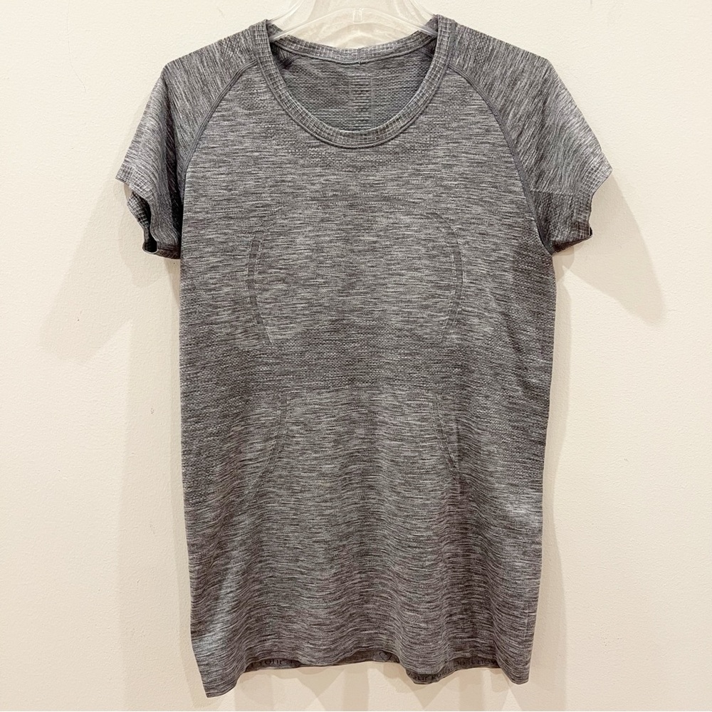 Lululemon Shirt Womens 12 Gray Swiftly Tech Short Sleeve Longline Stretch Gym